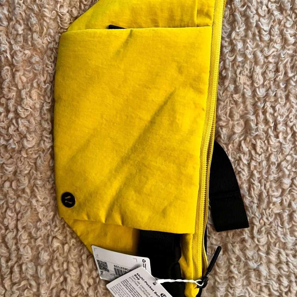 lululemon Crossbody belt Bag